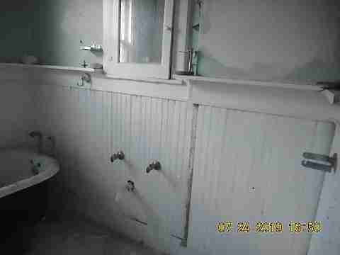 6045 Larkins (33)(1)_m.jpg